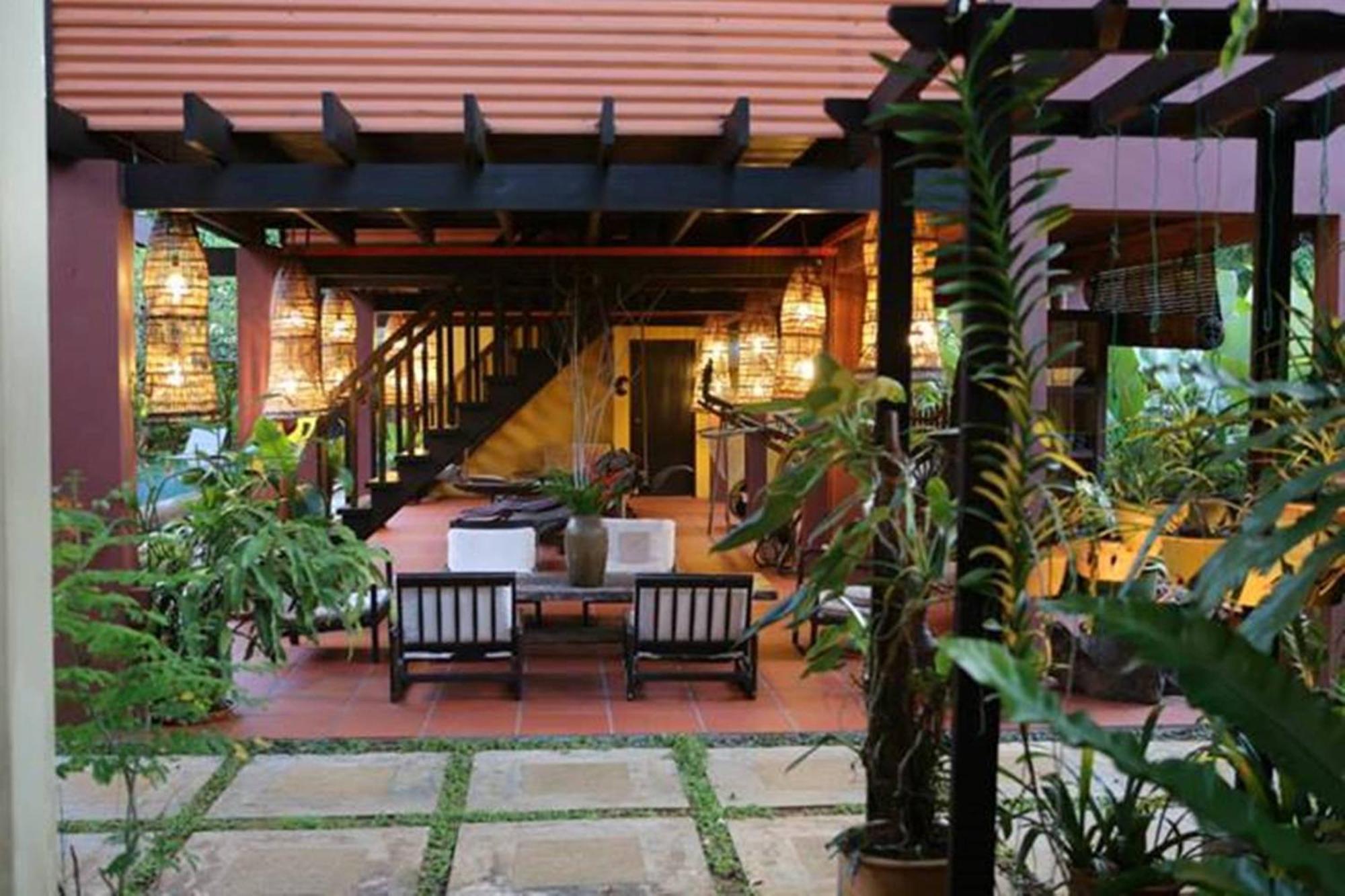 The Village House Сантубонг Екстериор снимка